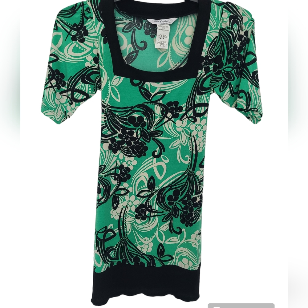 Lots of Love by Speechless Women's Long Top Size Medium..